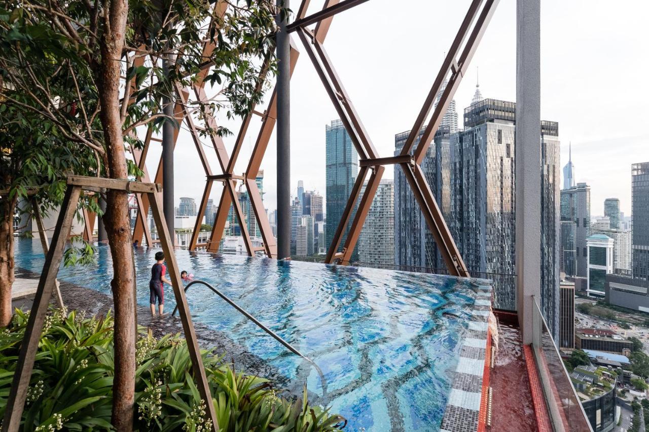 Scarletz Klcc Studio Suites 4 Pax Luxury Modern Style Wifi 100Mbps Куала-Лумпур Экстерьер фото