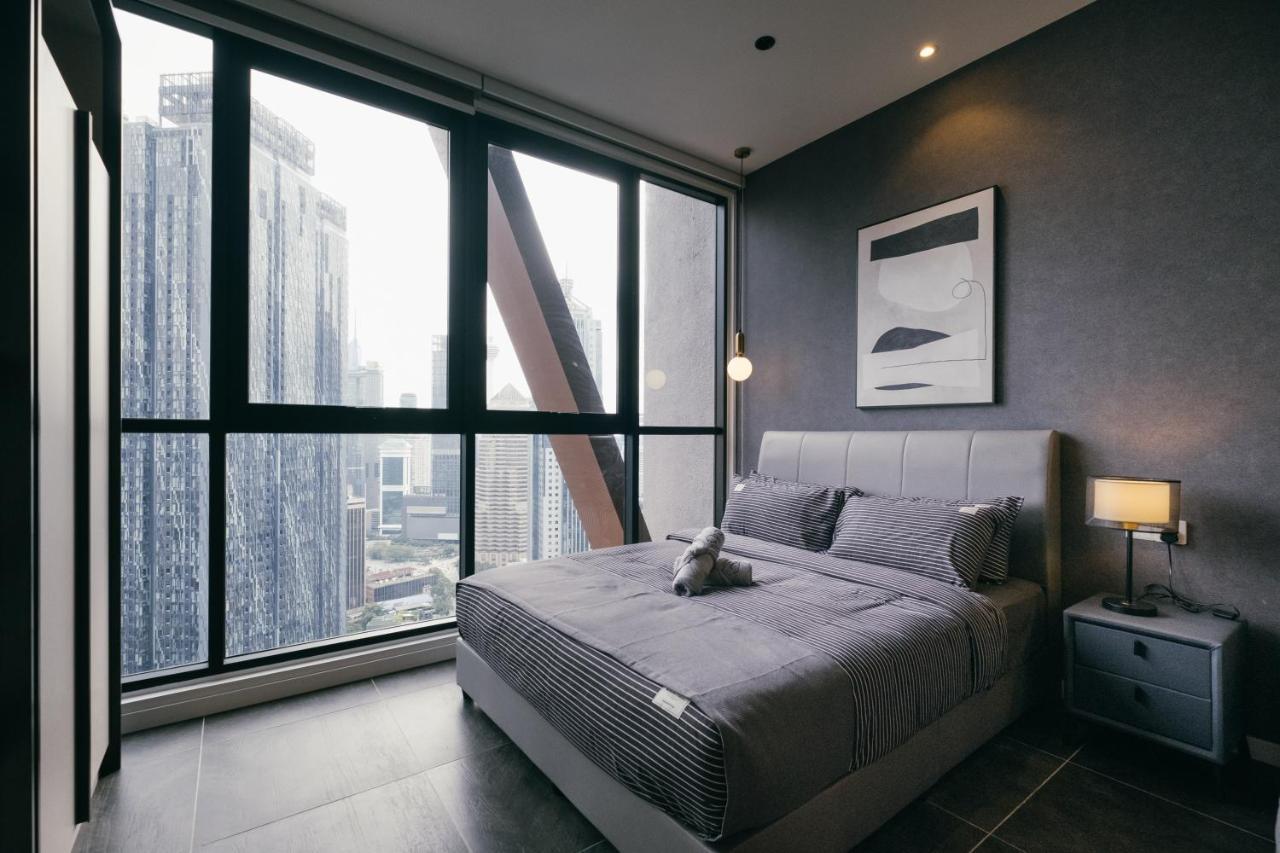 Scarletz Klcc Studio Suites 4 Pax Luxury Modern Style Wifi 100Mbps Куала-Лумпур Экстерьер фото