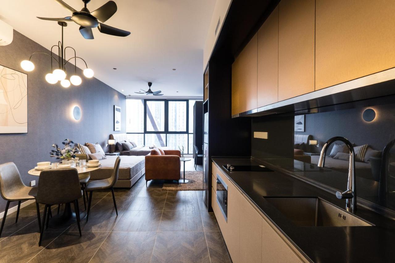 Scarletz Klcc Studio Suites 4 Pax Luxury Modern Style Wifi 100Mbps Куала-Лумпур Экстерьер фото